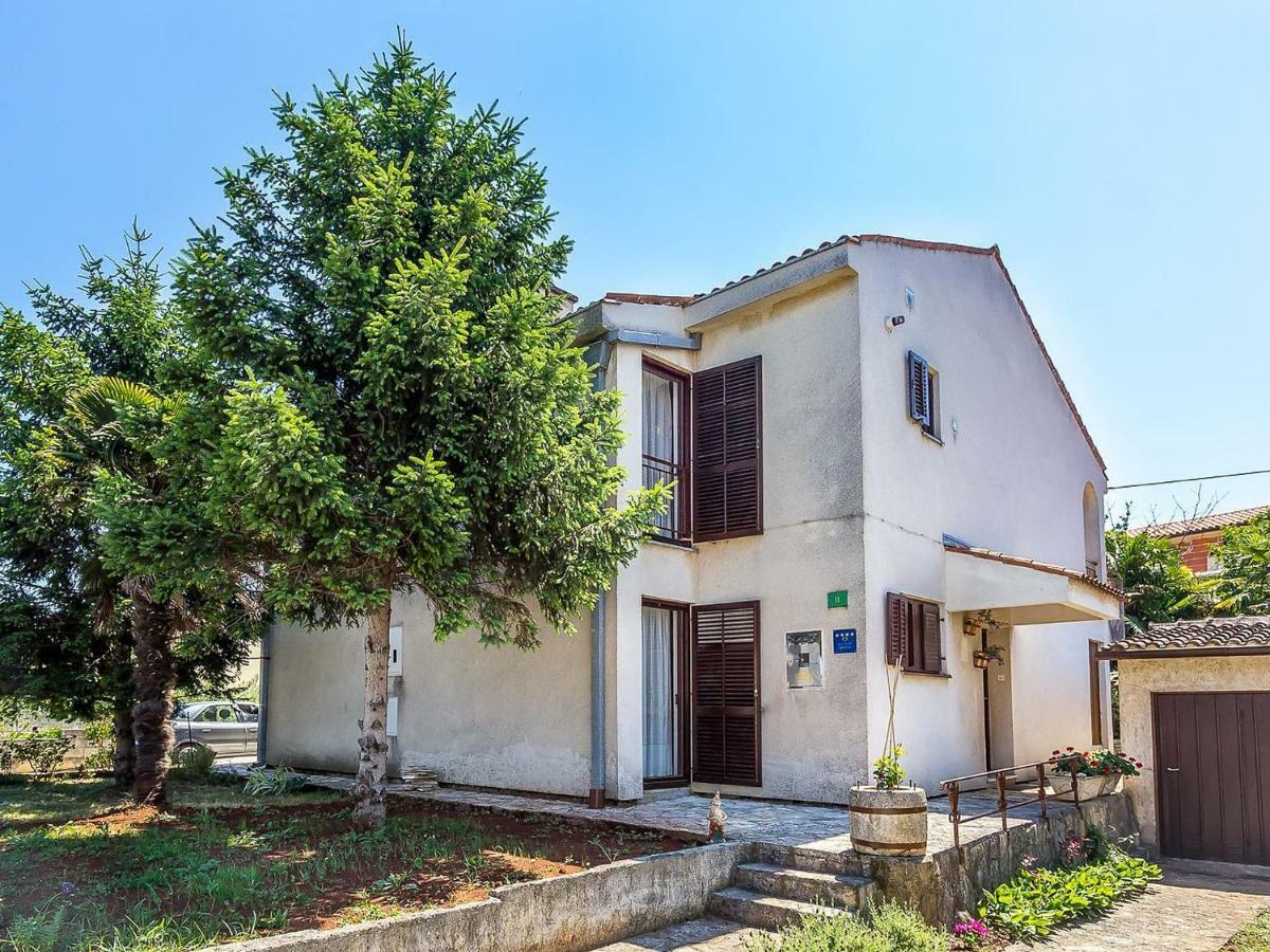 Holiday Home Ermanna Пула Екстер'єр фото